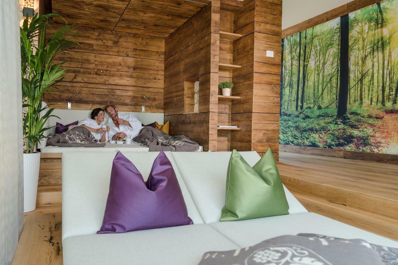 Hotel Winzer Wellness & Kuscheln Sankt Georgen im Attergau Exterior foto