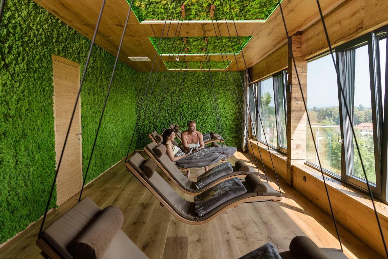 Hotel Winzer Wellness & Kuscheln Sankt Georgen im Attergau Exterior foto
